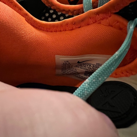 Paul George 4 - Picture 2 of 3